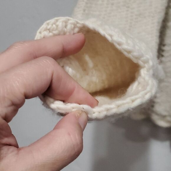 Mira Flores 100% Wool Cream Sweater Made in Peru Size M - Picture 5 of 13